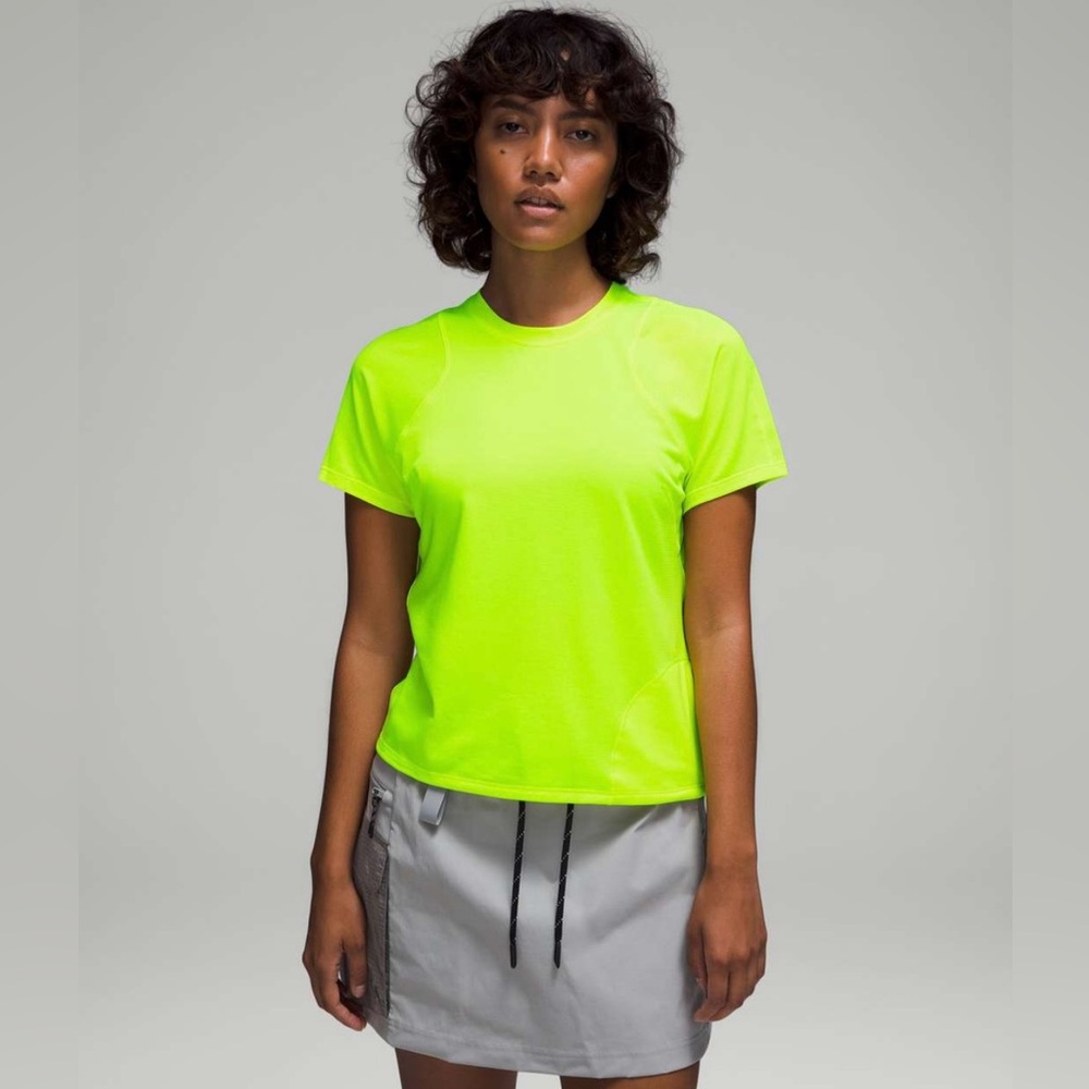 Lululemon Lightweight Cinch Hem Tee 
Size 10 Excellent Used Condition